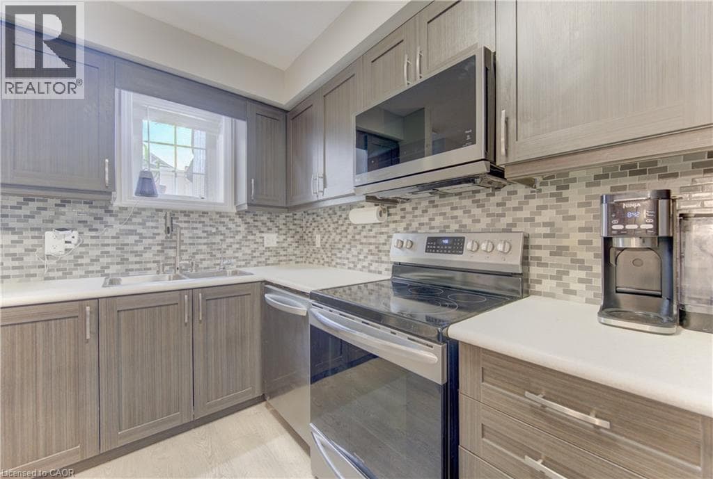 Single Family at 24A- 388 OLD HURON Road, Kitchener, Ontario - Photo 10 - RE/MAX Garden City Realty