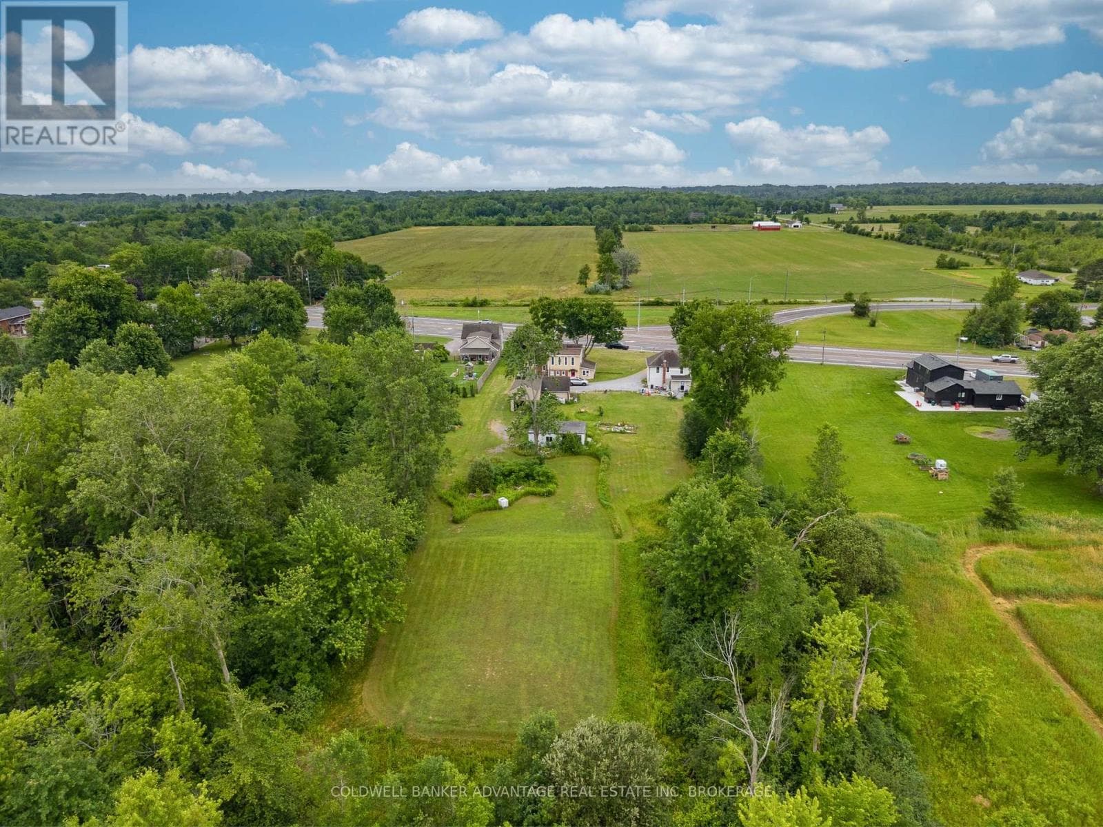 Single Family at 2592 3 Highway, Port Colborne (Bethel), Ontario - Photo 4 - RE/MAX Garden City Realty