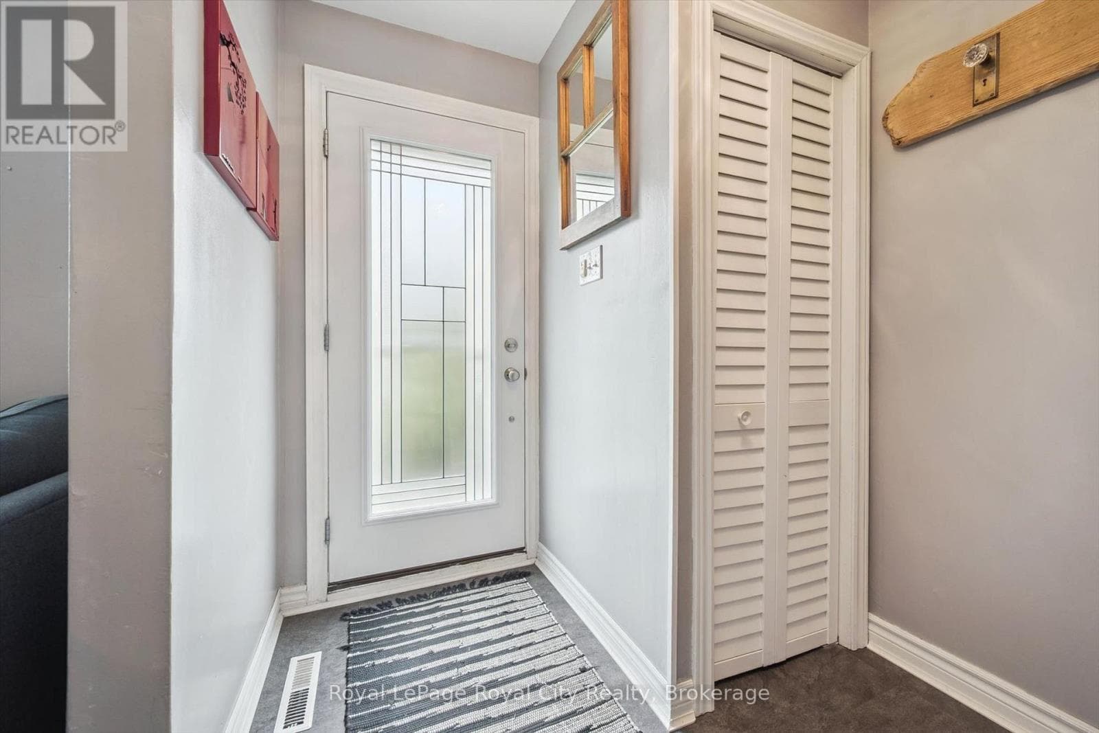 Single Family at 18 June Avenue, Guelph (Riverside Park), Ontario - Photo 5 - RE/MAX Garden City Realty