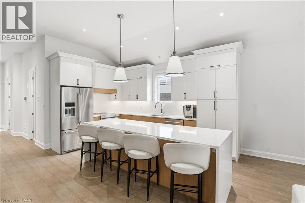 Single Family at 16 MILLS Lane, Niagara-on-the-Lake, Ontario - Photo 6 - RE/MAX Garden City Realty