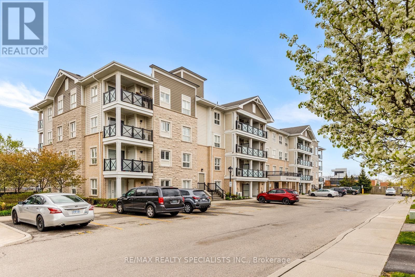 209- 1045 Nadalin Heights