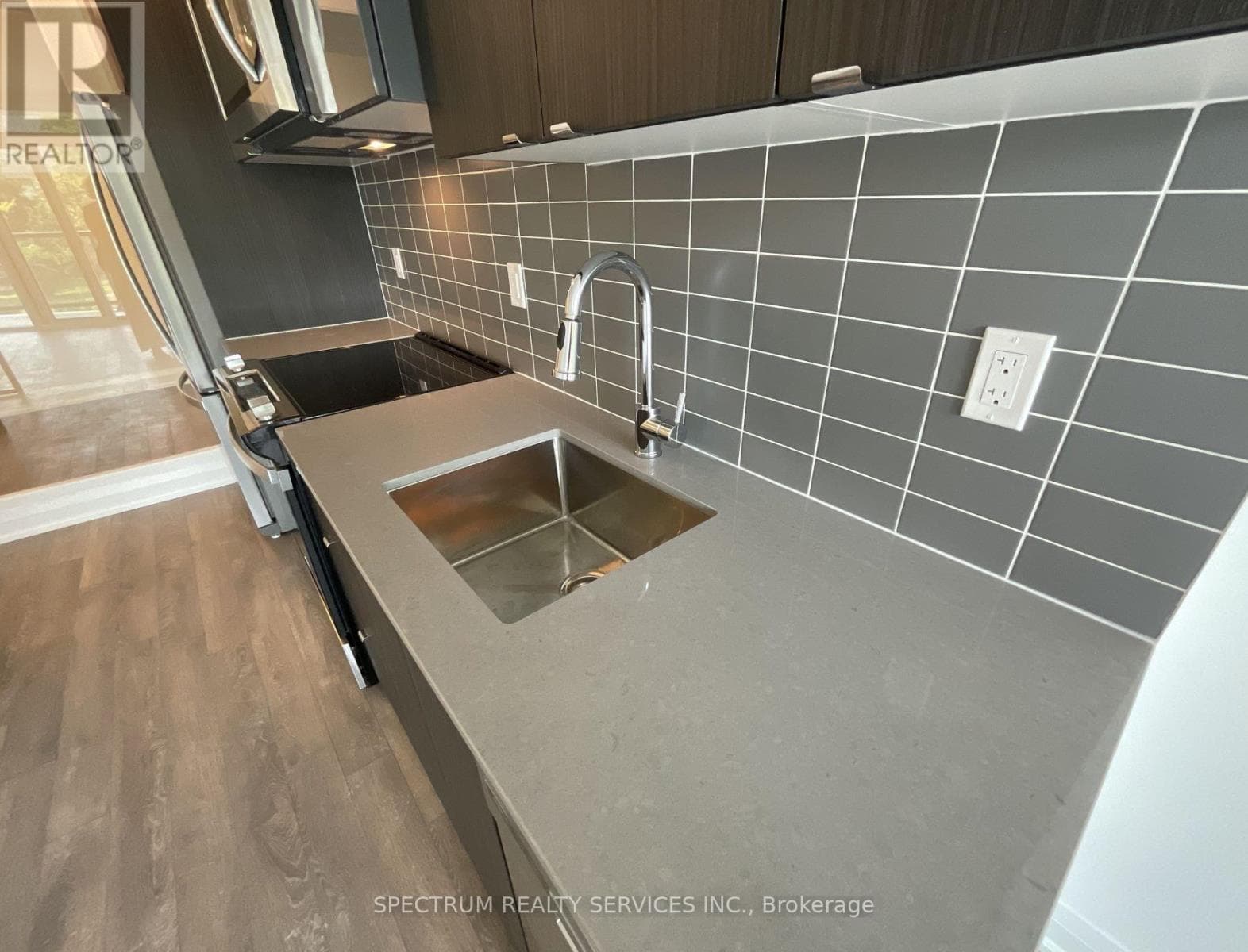 Single Family at 306- 1461 Lawrence Avenue, Toronto (Brookhaven-Amesbury), Ontario - Photo 3 - RE/MAX Garden City Realty