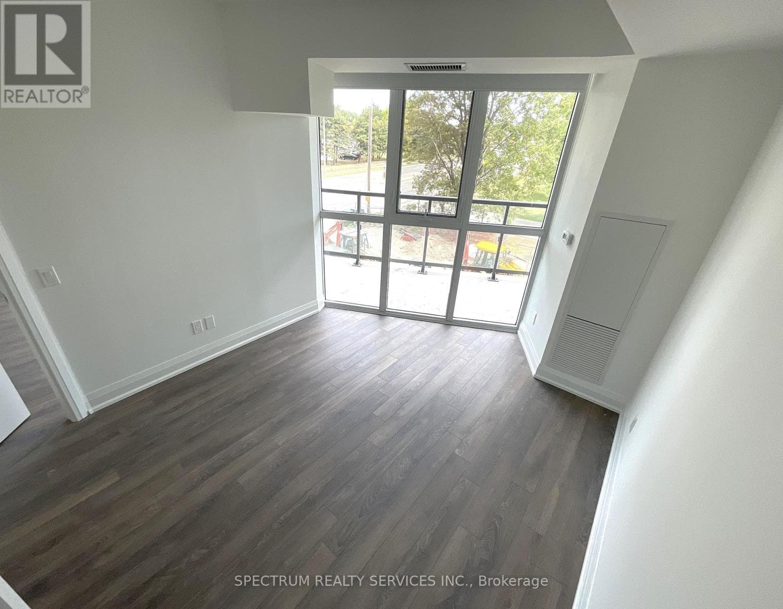 Single Family at 306- 1461 Lawrence Avenue, Toronto (Brookhaven-Amesbury), Ontario - Photo 8 - RE/MAX Garden City Realty