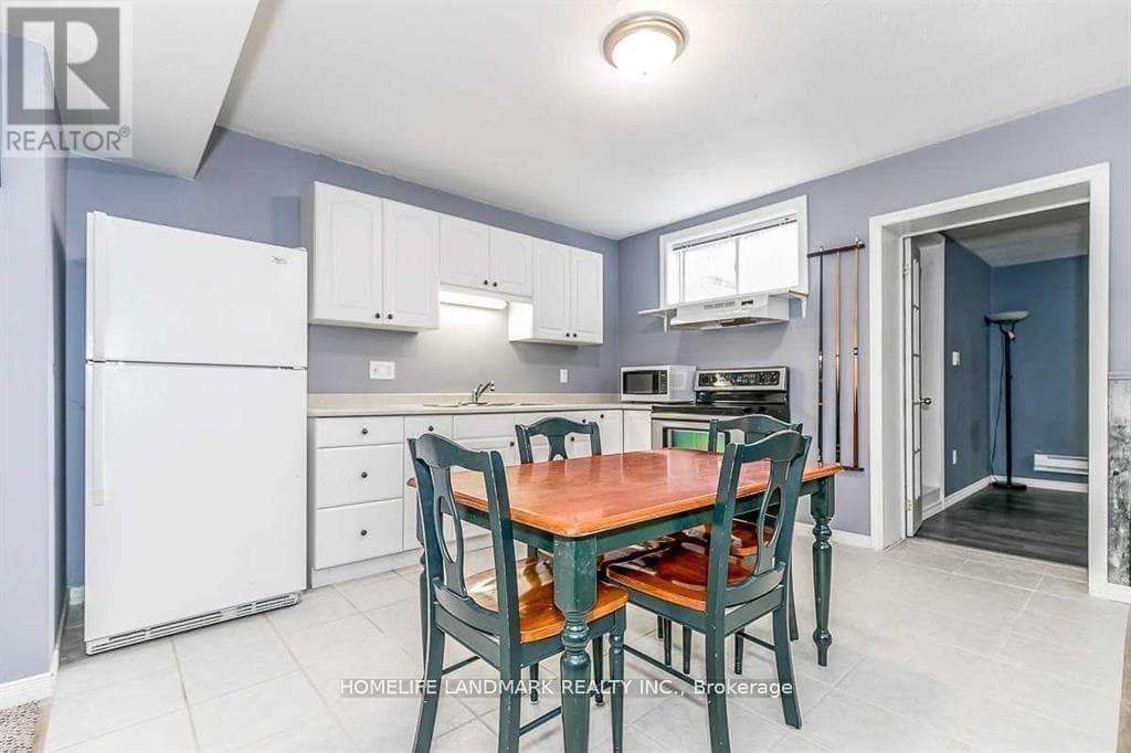 Single Family at B 41 Gross Drive, Barrie (Edgehill Drive), Ontario - Photo 5 - RE/MAX Garden City Realty