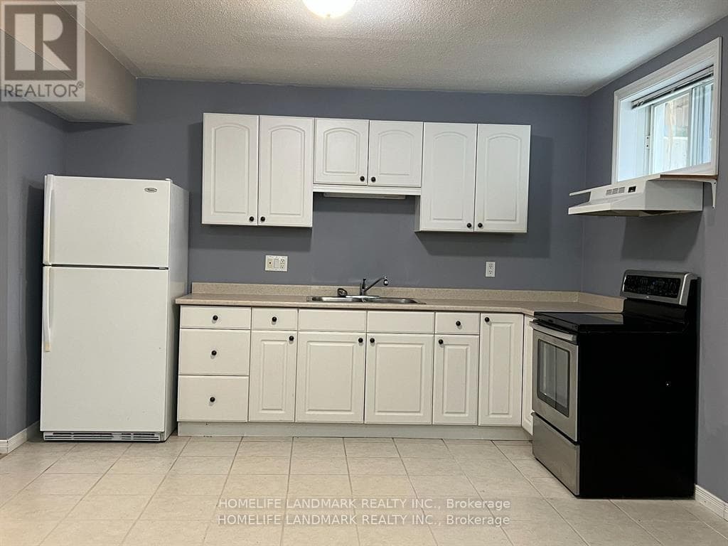 Single Family at B 41 Gross Drive, Barrie (Edgehill Drive), Ontario - Photo 6 - RE/MAX Garden City Realty