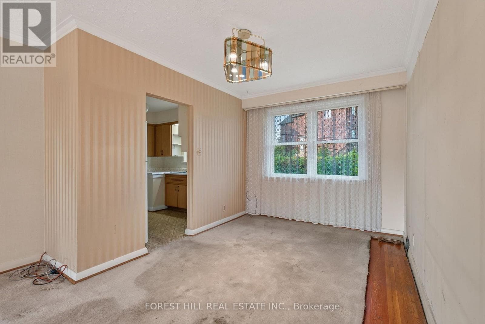 Single Family at 15 Robson Place, Toronto (Newtonbrook West), Ontario - Photo 6 - RE/MAX Garden City Realty