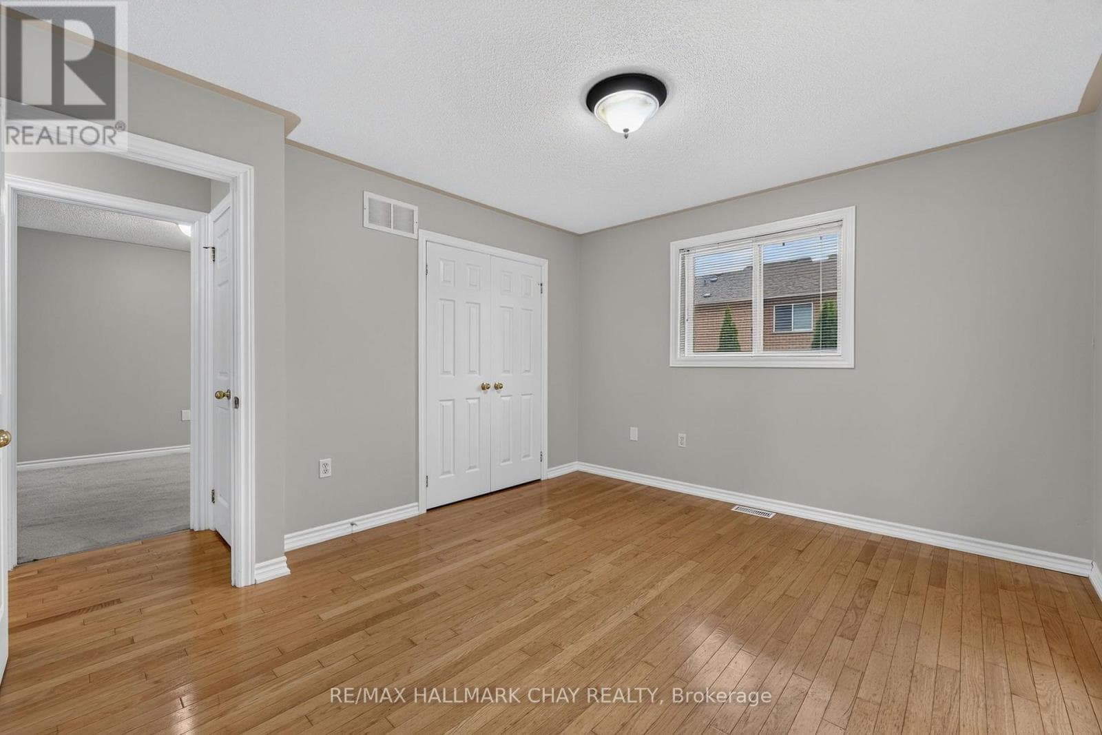Single Family at 39 Hanmer Street, Barrie (East Bayfield), Ontario - Photo 8 - RE/MAX Garden City Realty