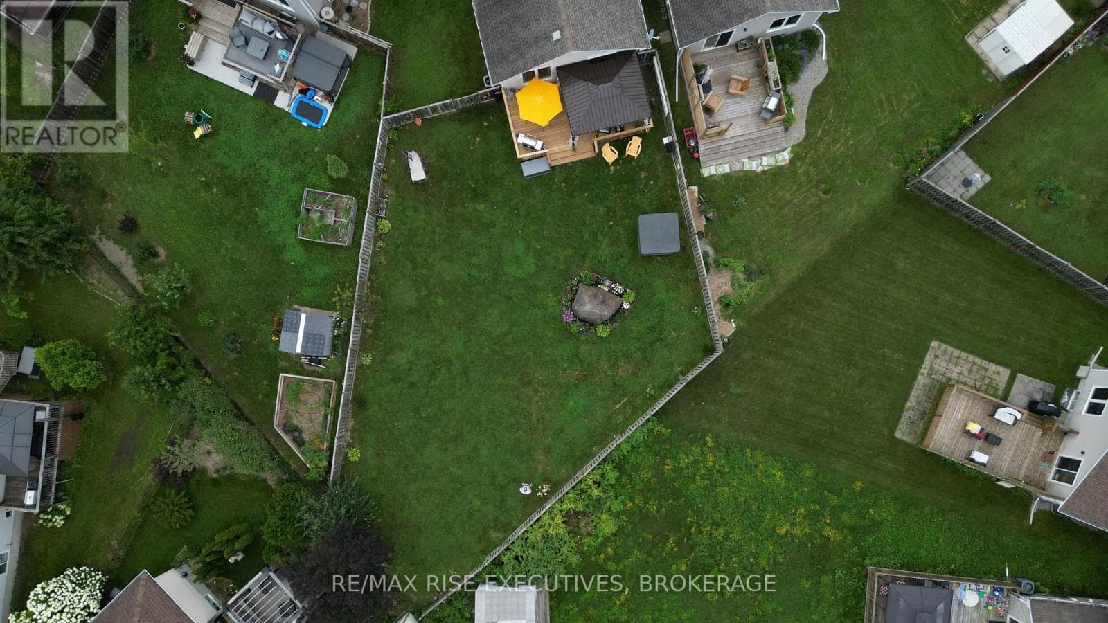 Single Family at 724 Margaret Way, Kingston (Kingston East (Incl Barret Crt)), Ontario - Photo 10 - RE/MAX Garden City Realty