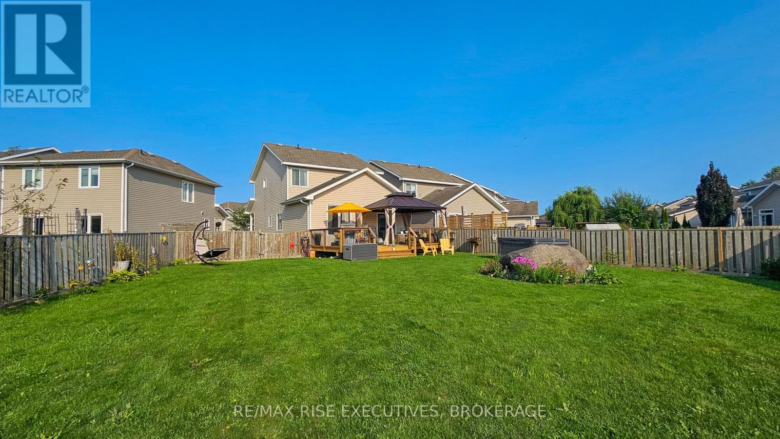 Single Family at 724 Margaret Way, Kingston (Kingston East (Incl Barret Crt)), Ontario - Photo 3 - RE/MAX Garden City Realty