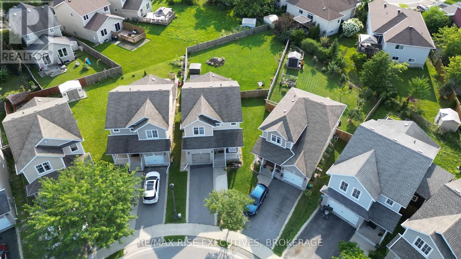 Single Family at 724 Margaret Way, Kingston (Kingston East (Incl Barret Crt)), Ontario - Photo 9 - RE/MAX Garden City Realty