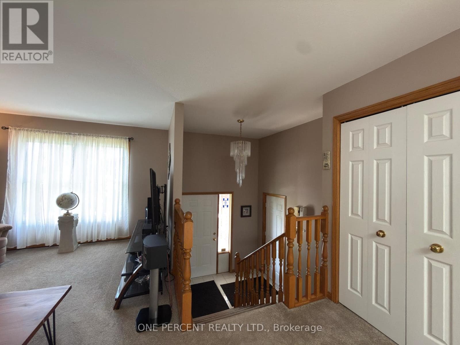 Single Family at 7476 Monastery Drive, Niagara Falls (Mt. Carmel), Ontario - Photo 6 - RE/MAX Garden City Realty