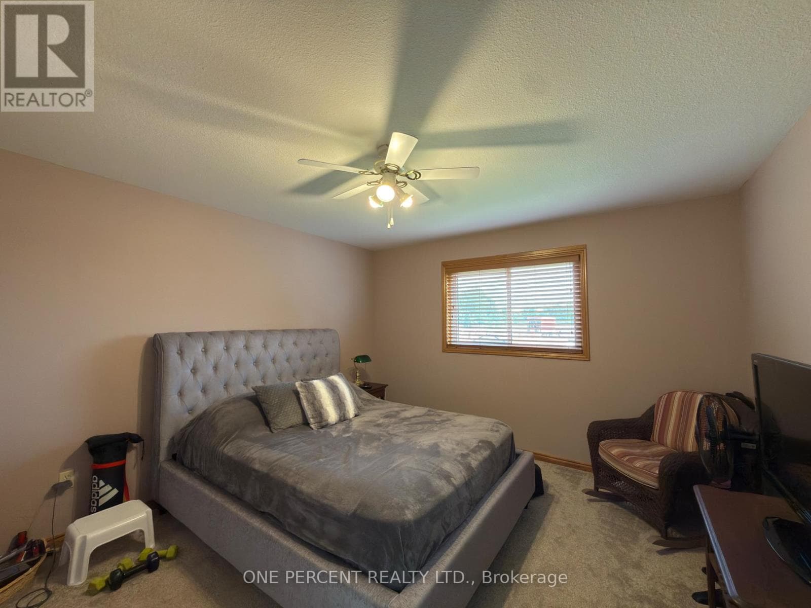 Single Family at 7476 Monastery Drive, Niagara Falls (Mt. Carmel), Ontario - Photo 9 - RE/MAX Garden City Realty