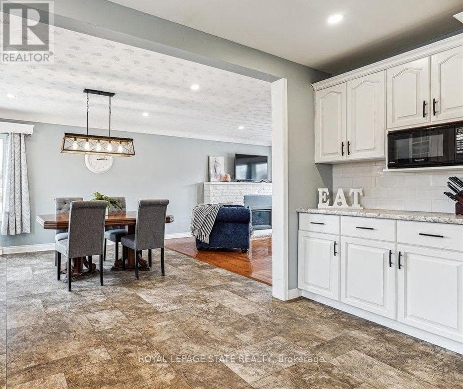 Single Family at 5117 Canborough Road, West Lincoln (Bismark/Wellandport), Ontario - Photo 10 - RE/MAX Garden City Realty