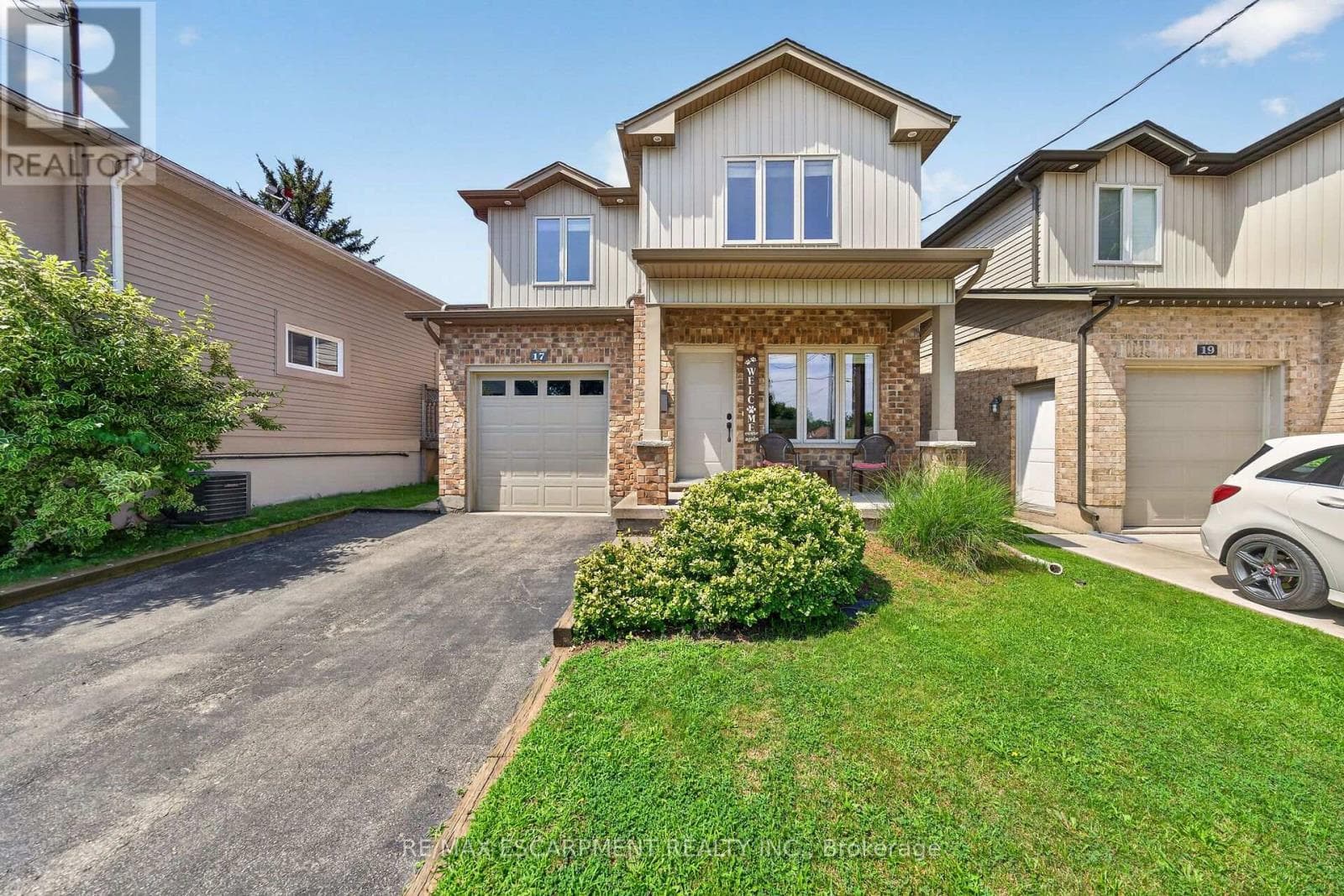 17 Grantham Avenue