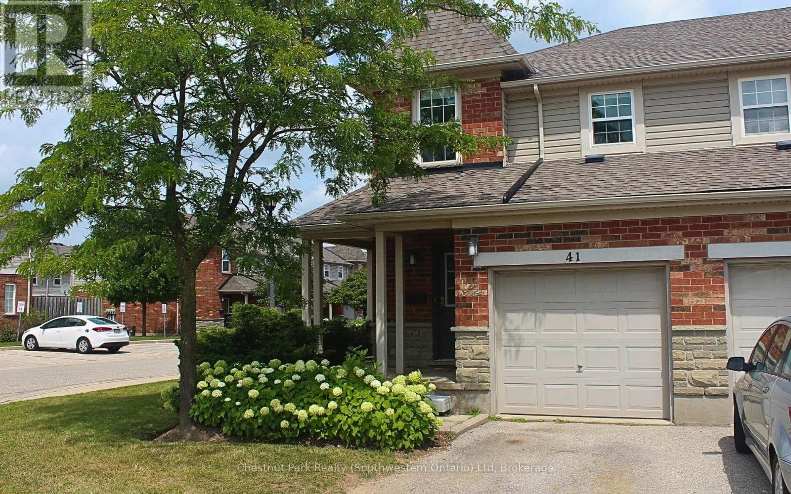124 Gosling Gardens