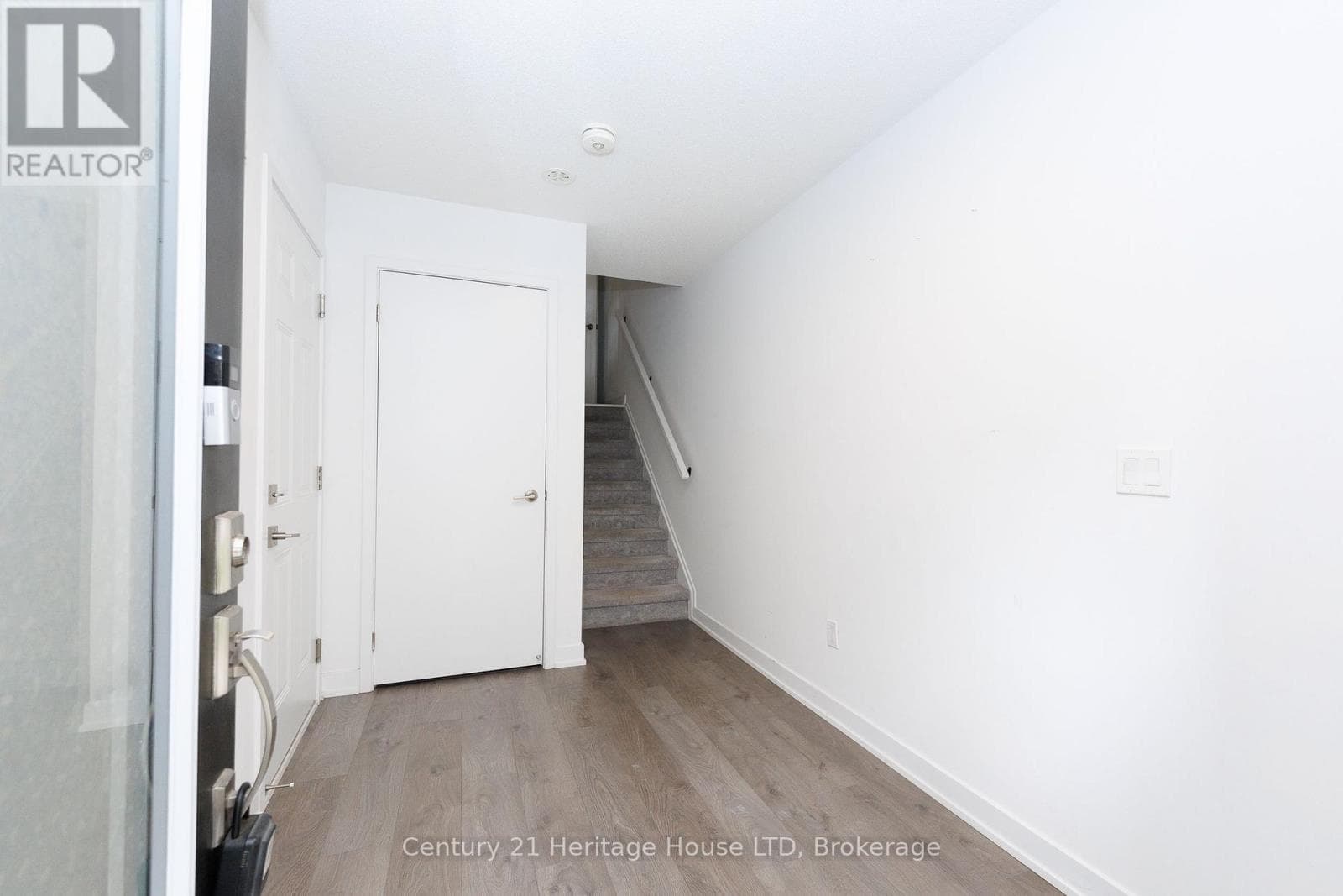 Single Family at 55- 1121 Cooke Boulevard, Burlington (LaSalle), Ontario - Photo 2 - RE/MAX Garden City Realty