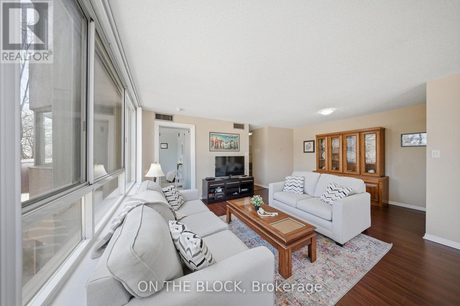 Single Family at 203- 880 Dundas Street, Mississauga (Erindale), Ontario - Photo 9 - RE/MAX Garden City Realty