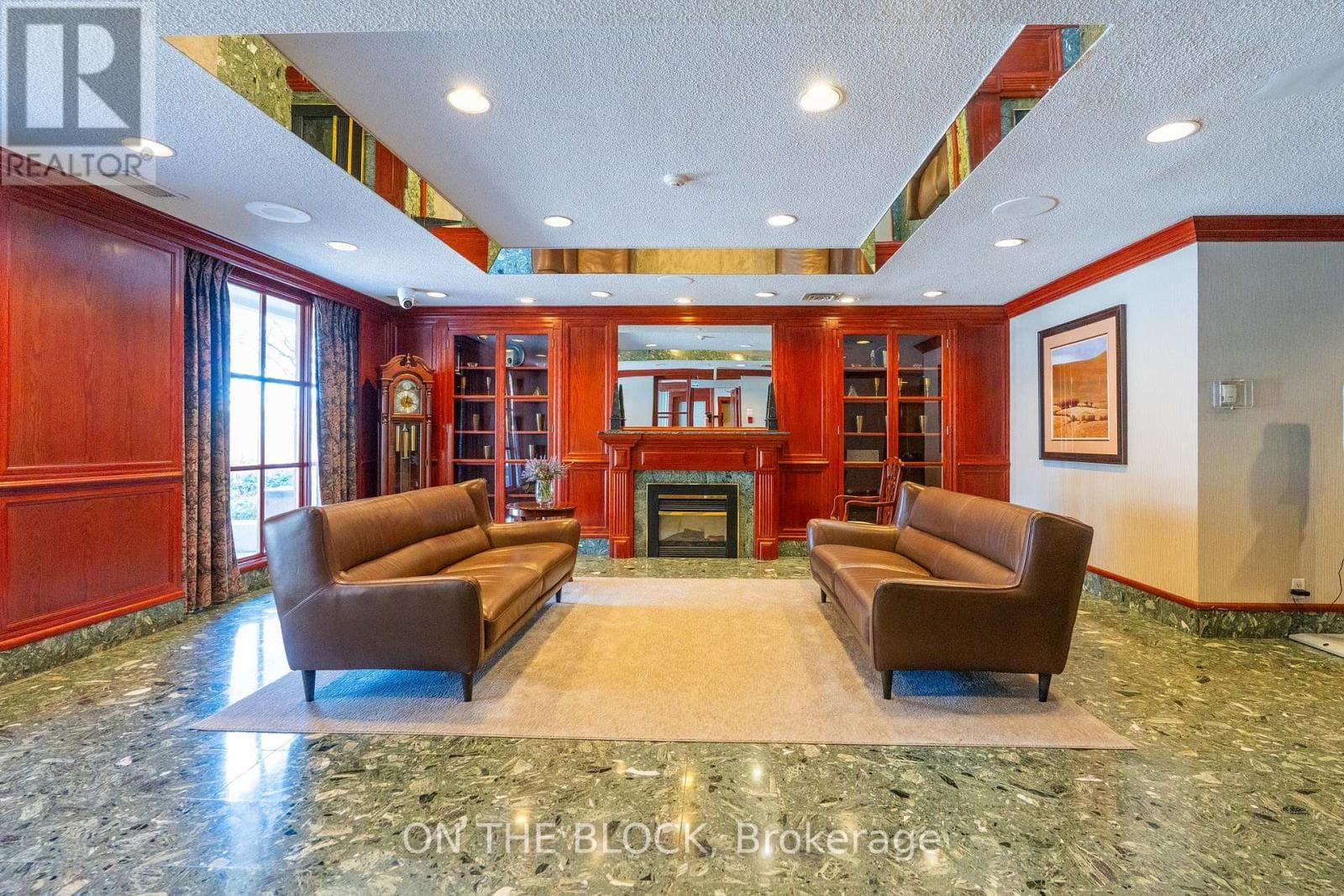 Single Family at 203- 880 Dundas Street, Mississauga (Erindale), Ontario - Photo 5 - RE/MAX Garden City Realty