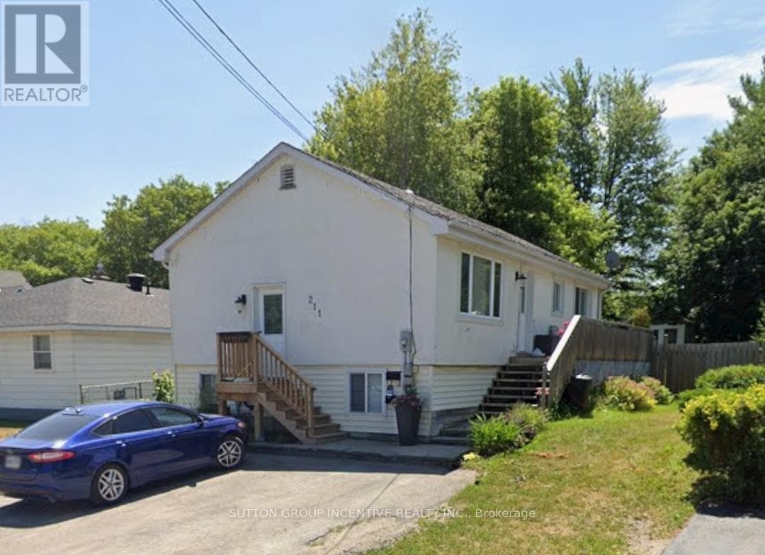 Lower- 211 Cliff Road