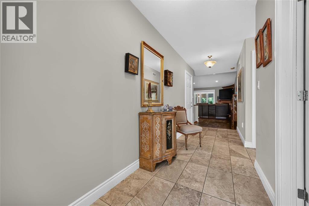 Single Family at 821 Carriage Way, Sarnia, Ontario - Photo 4 - RE/MAX Garden City Realty