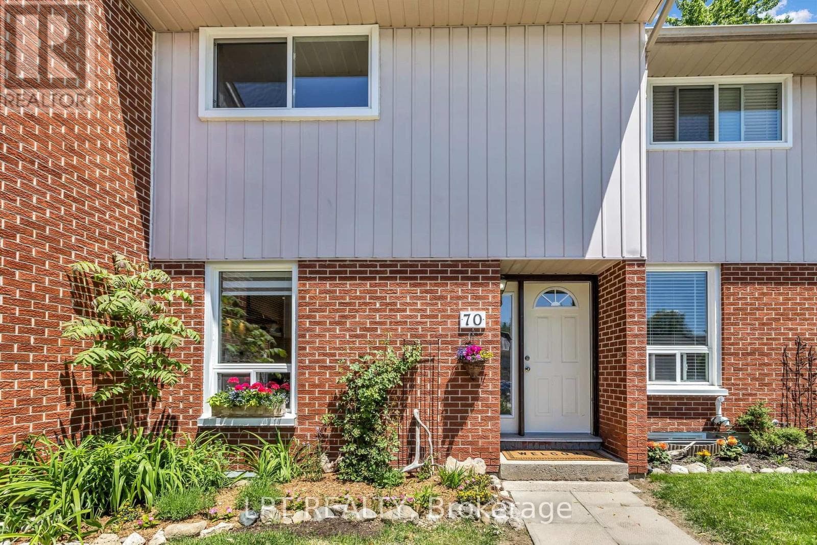 Single Family at # 70- 49 Rhonda Road, Guelph (Willow West/Sugarbush/West Acres), Ontario - Photo 10 - RE/MAX Garden City Realty