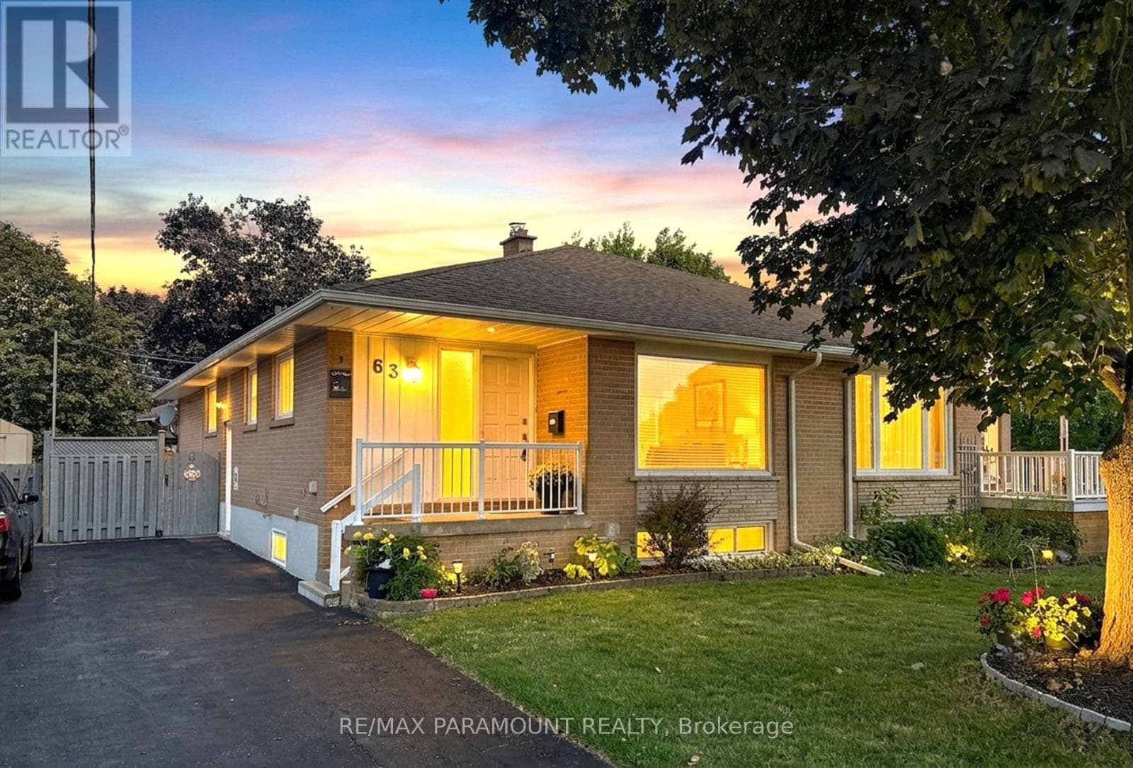 Single Family at 63 Argyle Crescent, Brampton (Avondale), Ontario - Photo 3 - RE/MAX Garden City Realty