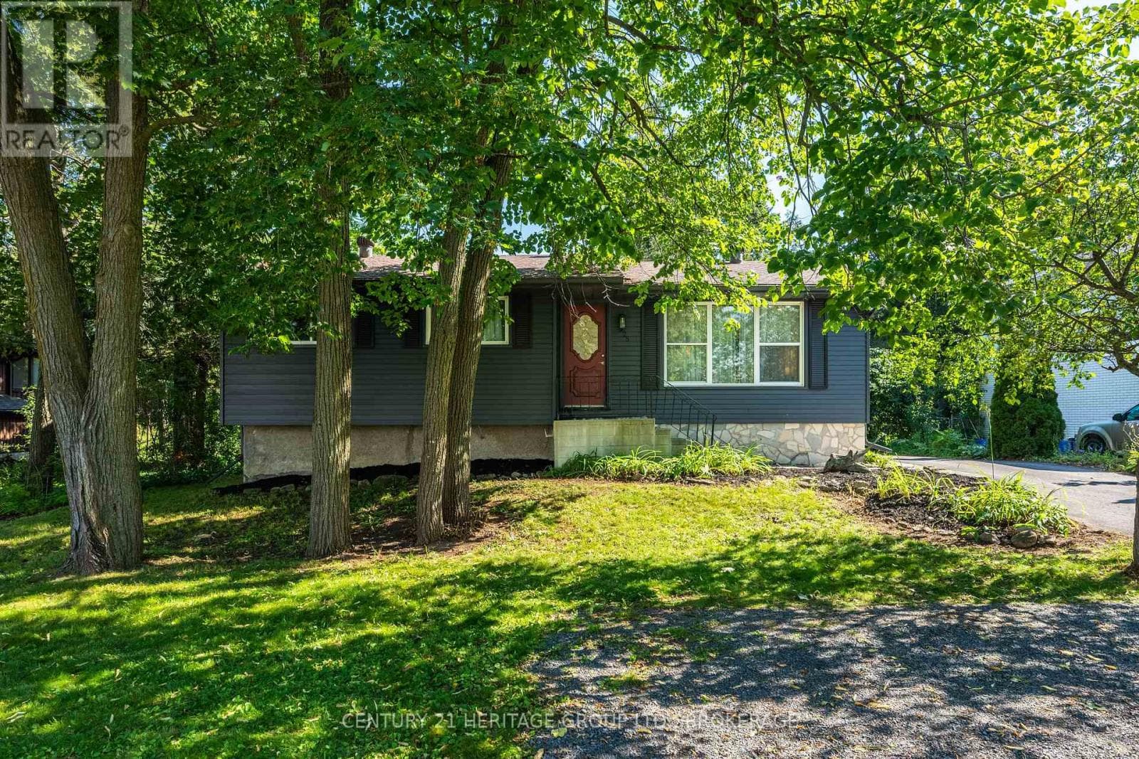 925 Woodbine Road