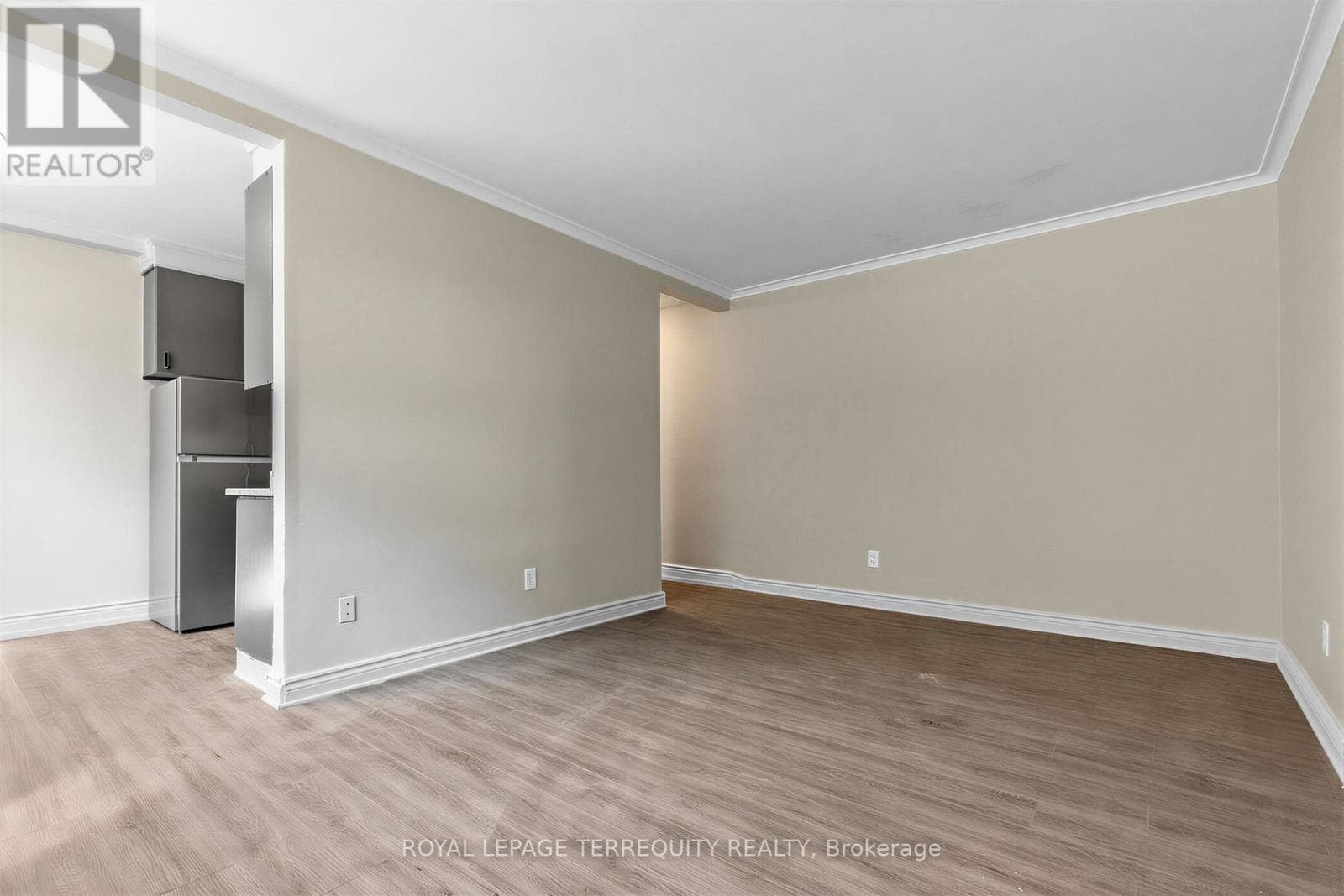 Multi-family at 3- 2550 Keele Street, Toronto (Maple Leaf), Ontario - Photo 5 - RE/MAX Garden City Realty