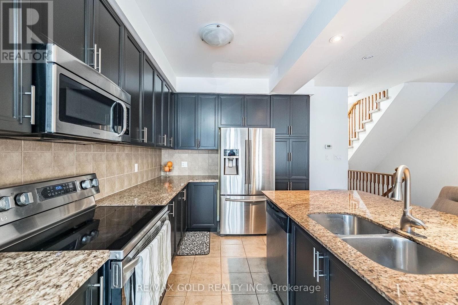 Single Family at 1452 Baseline Road, Hamilton (Stoney Creek), Ontario - Photo 10 - RE/MAX Garden City Realty
