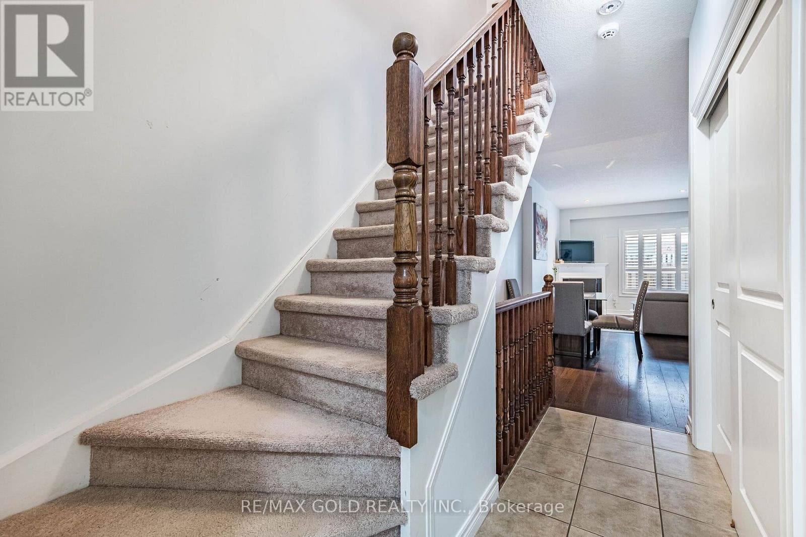 Single Family at 1452 Baseline Road, Hamilton (Stoney Creek), Ontario - Photo 7 - RE/MAX Garden City Realty