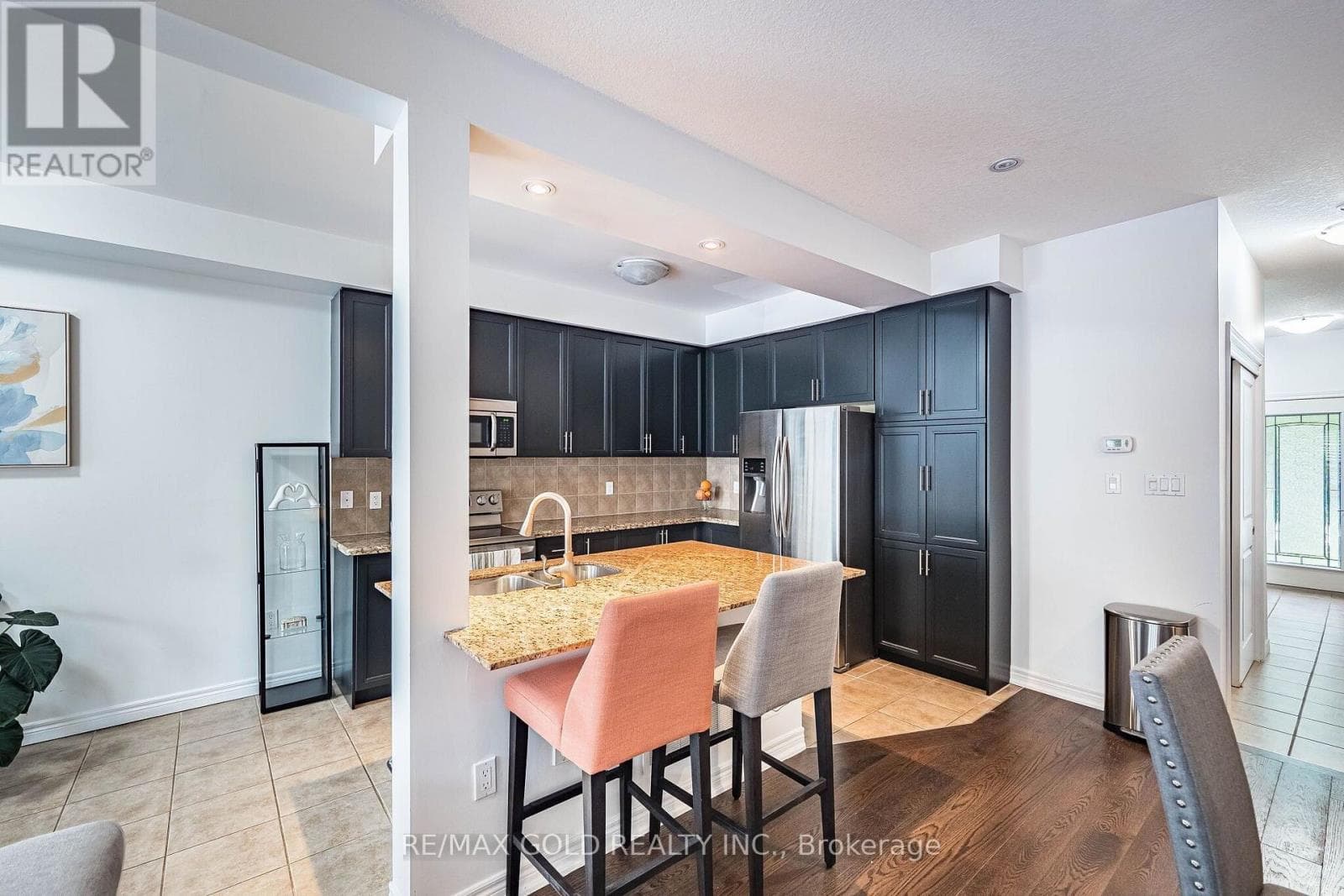 Single Family at 1452 Baseline Road, Hamilton (Stoney Creek), Ontario - Photo 9 - RE/MAX Garden City Realty