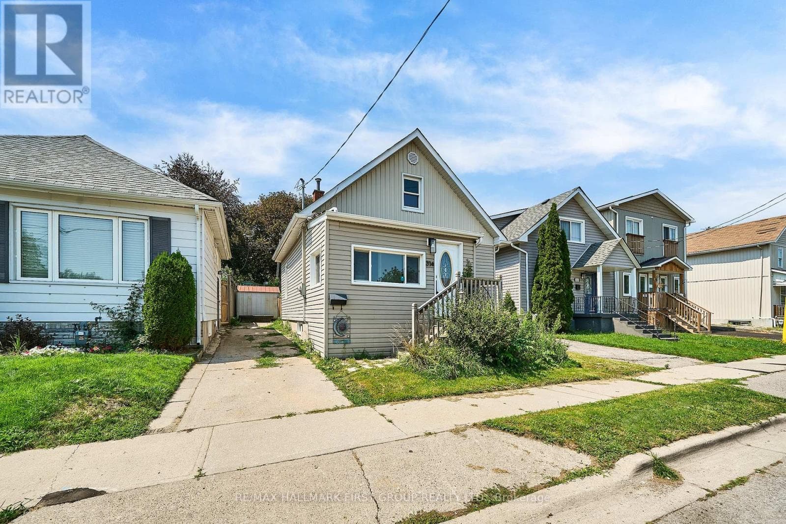 Single Family at 314 Nassau Street, Oshawa (Vanier), Ontario - Photo 2 - RE/MAX Garden City Realty
