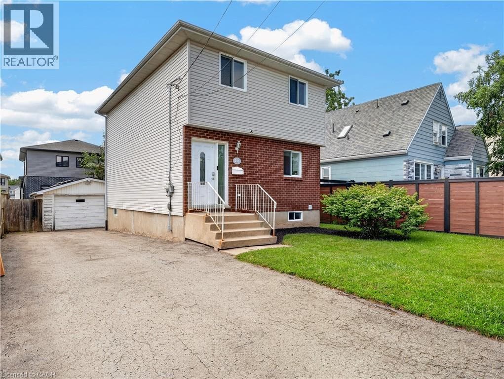 Single Family at 211 MORTON Street, Thorold, Ontario - Photo 2 - RE/MAX Garden City Realty