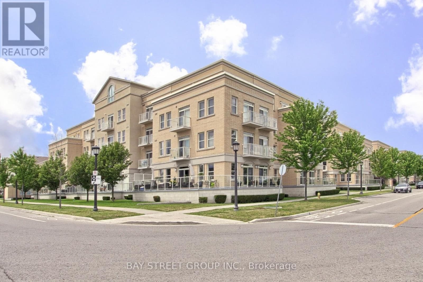 Single Family at PH8- 28 Prince Regent Street, Markham (Cathedraltown), Ontario - Photo 2 - RE/MAX Garden City Realty