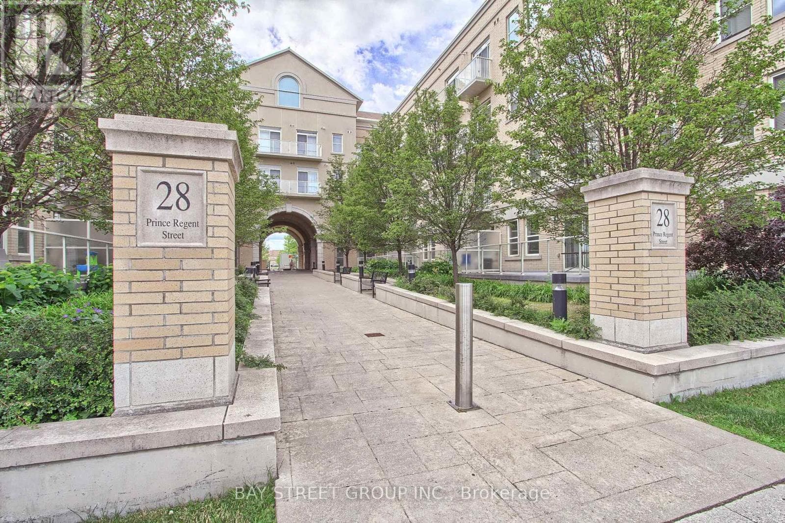 Single Family at PH8- 28 Prince Regent Street, Markham (Cathedraltown), Ontario - Photo 3 - RE/MAX Garden City Realty
