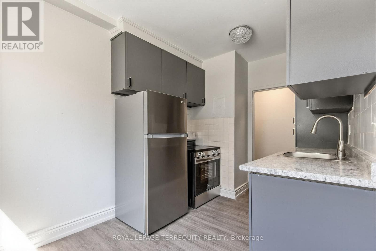 Multi-family at 3- 2550 Keele Street, Toronto (Maple Leaf), Ontario - Photo 3 - RE/MAX Garden City Realty