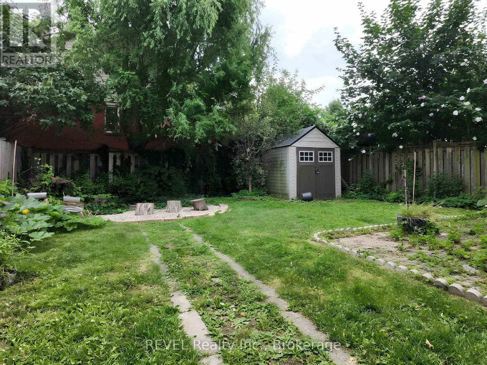 Single Family at Main- 62 Elma Street, St. Catharines (Lakeport), Ontario - Photo 10 - RE/MAX Garden City Realty