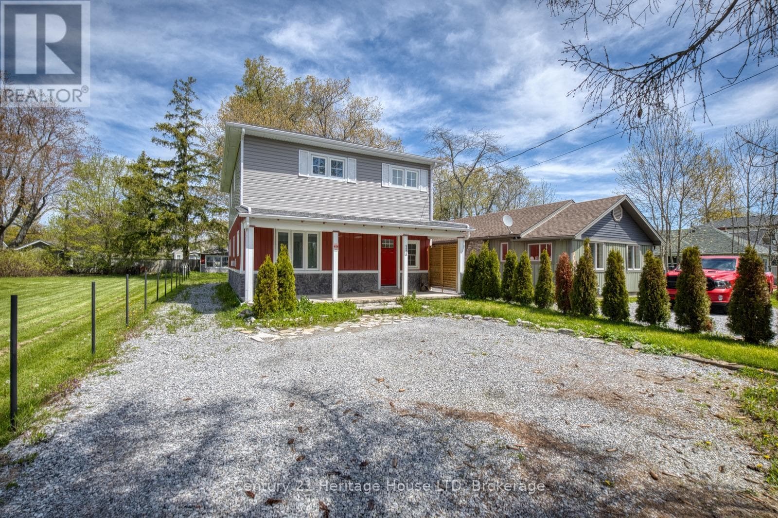 3054 Thunder Bay Road