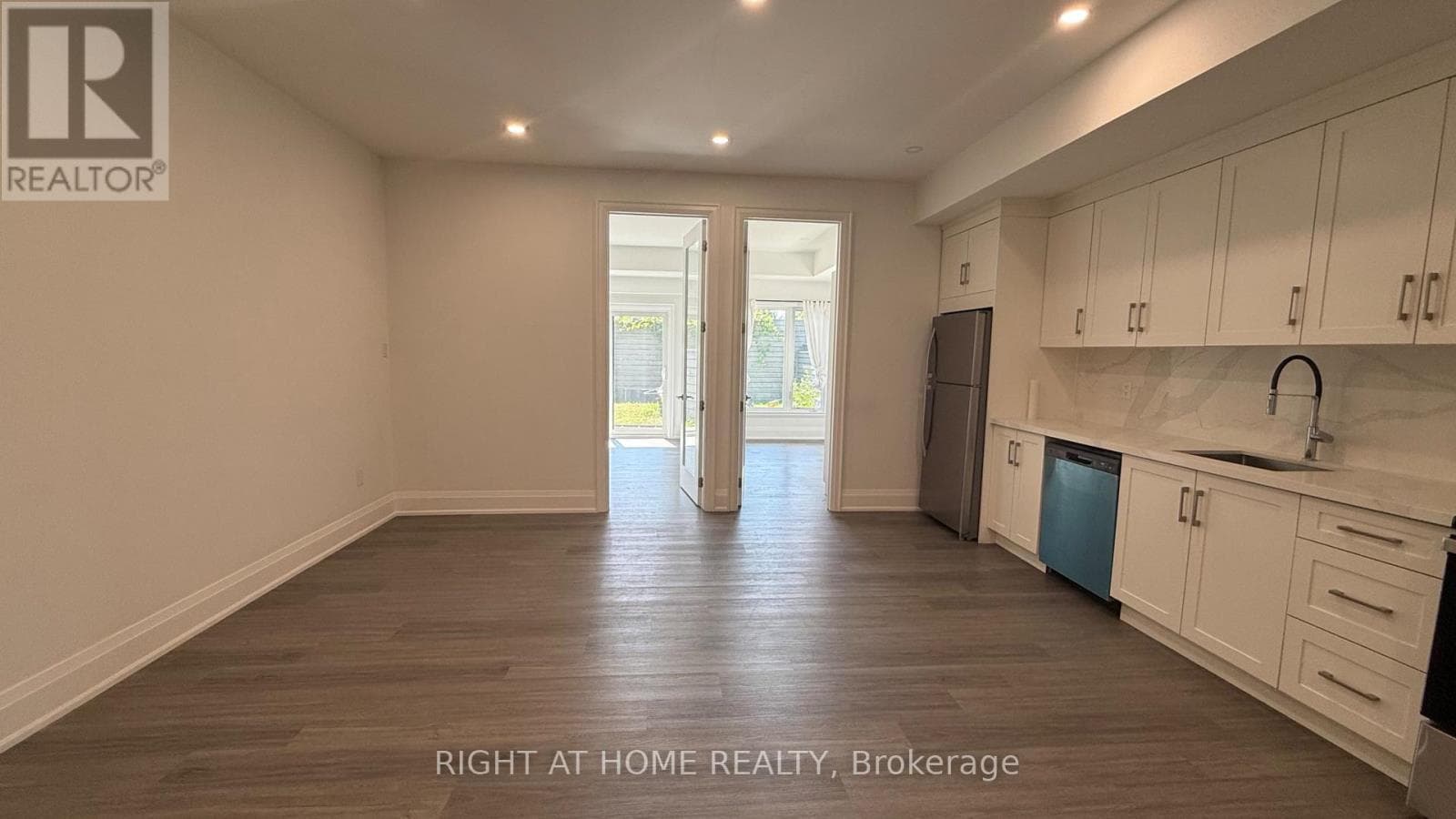 Single Family at Lower- 21 Antonio Court, Toronto (Humber Summit), Ontario - Photo 7 - RE/MAX Garden City Realty