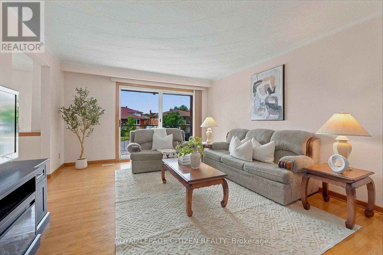 Single Family at 37 Firenza Drive, Toronto (Humber Summit), Ontario - Photo 7 - RE/MAX Garden City Realty