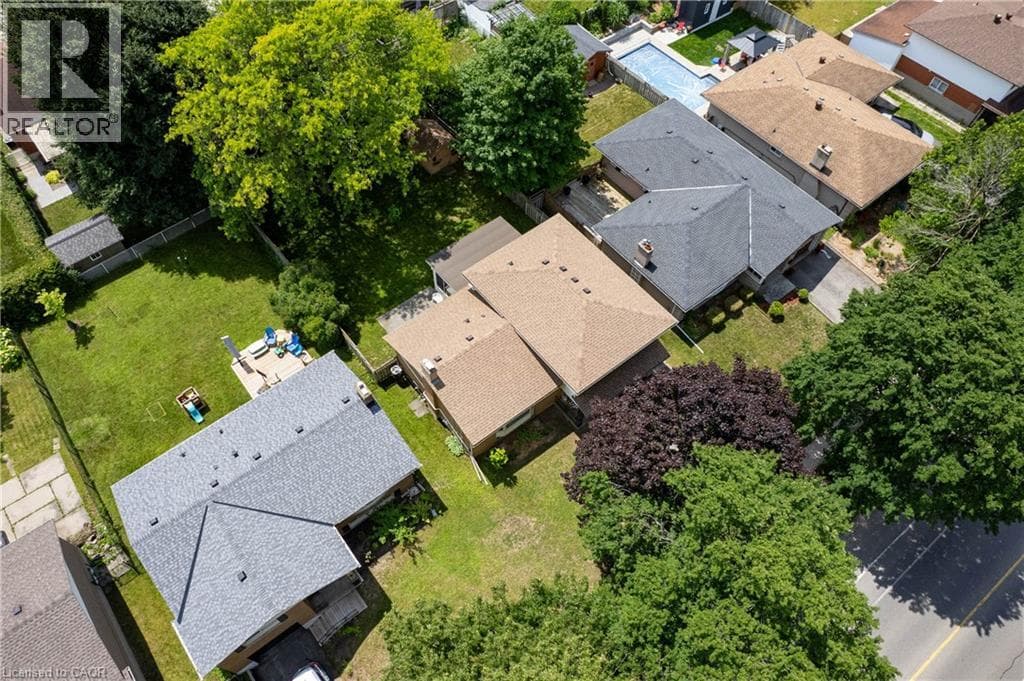 Single Family at 99 LORRAINE Avenue, Kitchener, Ontario - Photo 5 - RE/MAX Garden City Realty