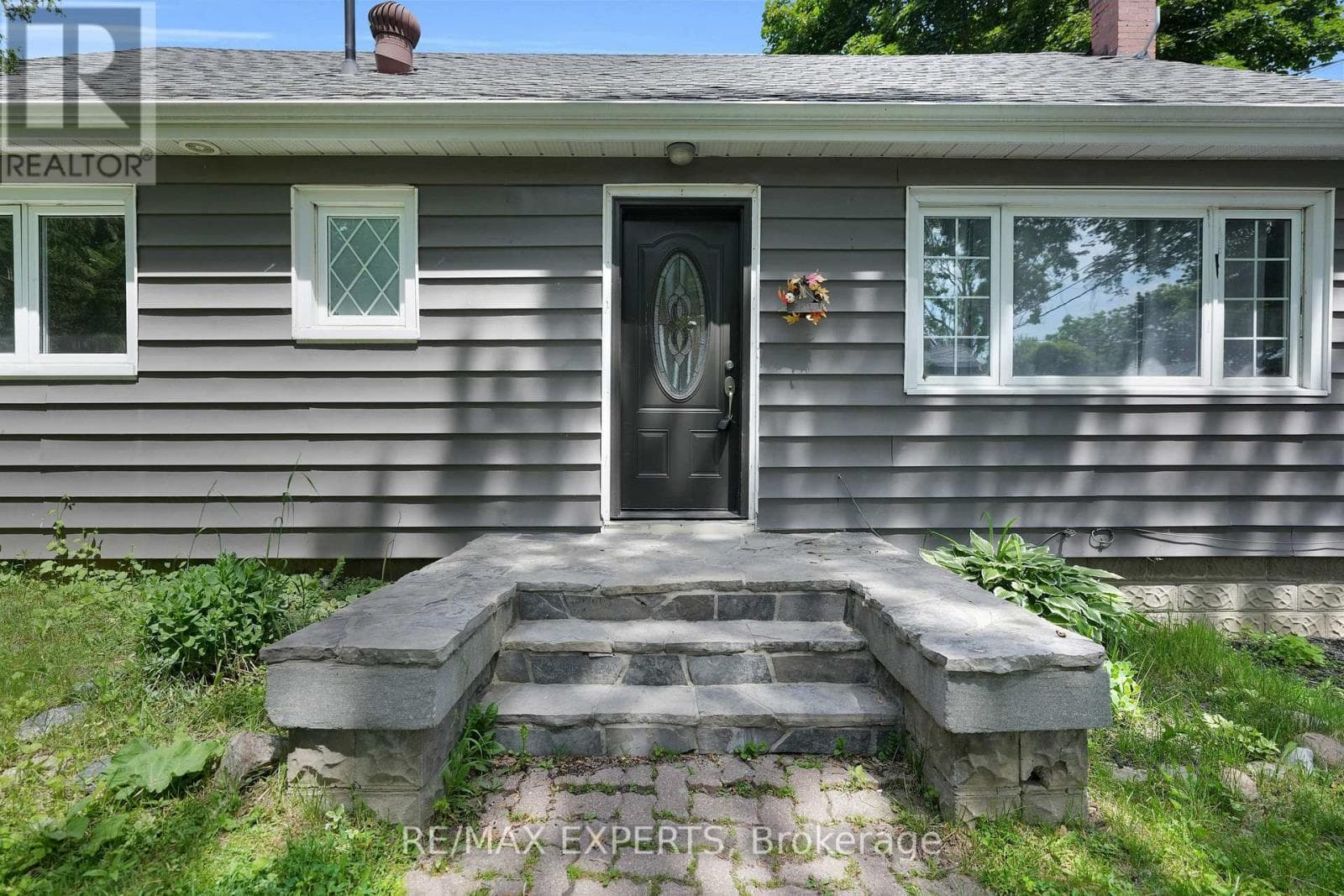Single Family at Main- 92 Tupper Street, New Tecumseth (Alliston), Ontario - Photo 2 - RE/MAX Garden City Realty