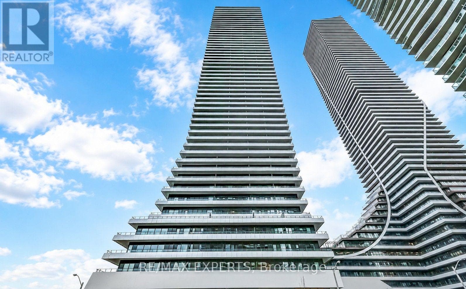 Single Family at 450- 20 Shore Breeze Drive, Toronto (Mimico), Ontario - Photo 4 - RE/MAX Garden City Realty