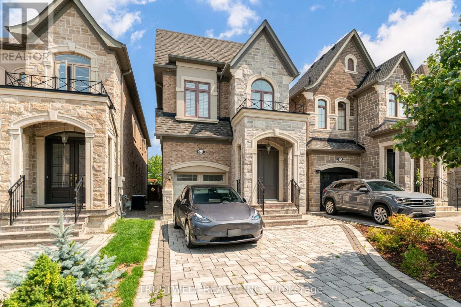Single Family at 128 Hatton Garden Road, Vaughan (Vellore Village), Ontario - Photo 2 - RE/MAX Garden City Realty