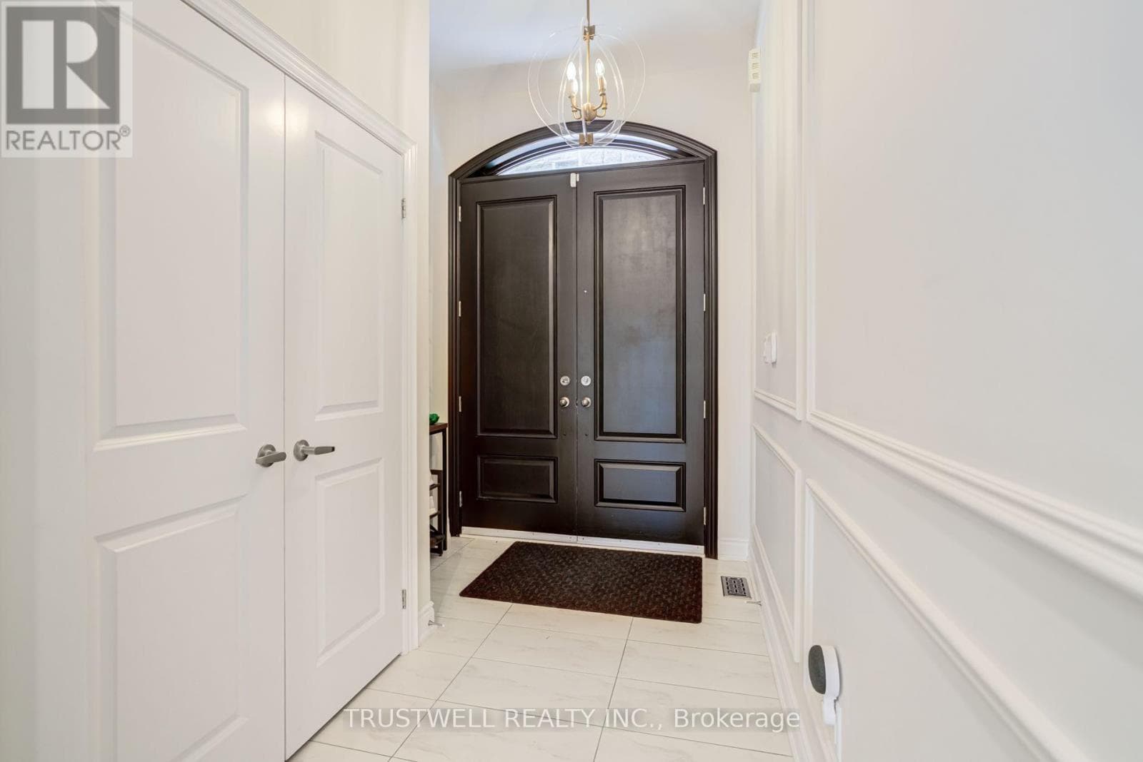 Single Family at 128 Hatton Garden Road, Vaughan (Vellore Village), Ontario - Photo 3 - RE/MAX Garden City Realty