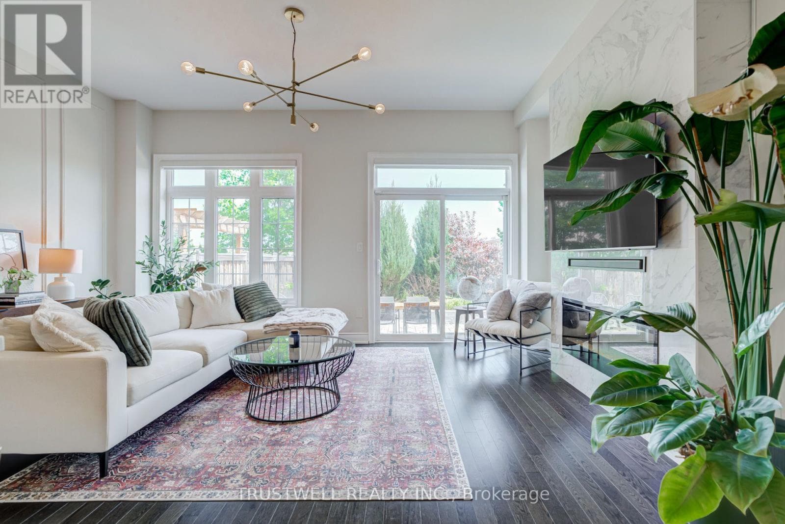 Single Family at 128 Hatton Garden Road, Vaughan (Vellore Village), Ontario - Photo 7 - RE/MAX Garden City Realty