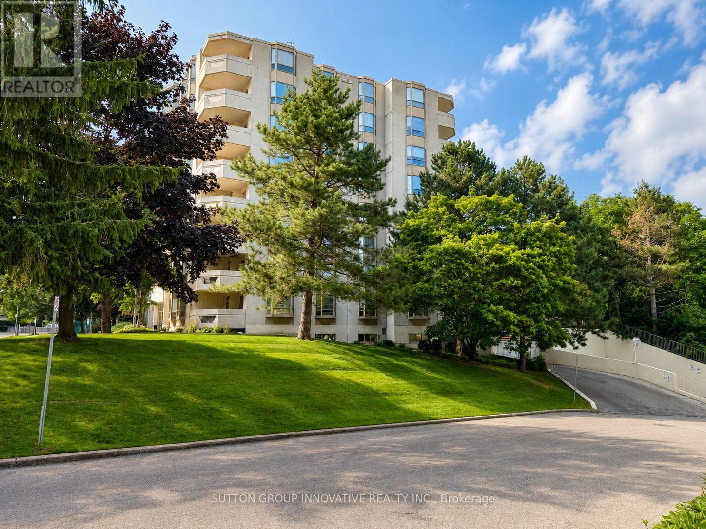 507- 8 Village Green Boulevard