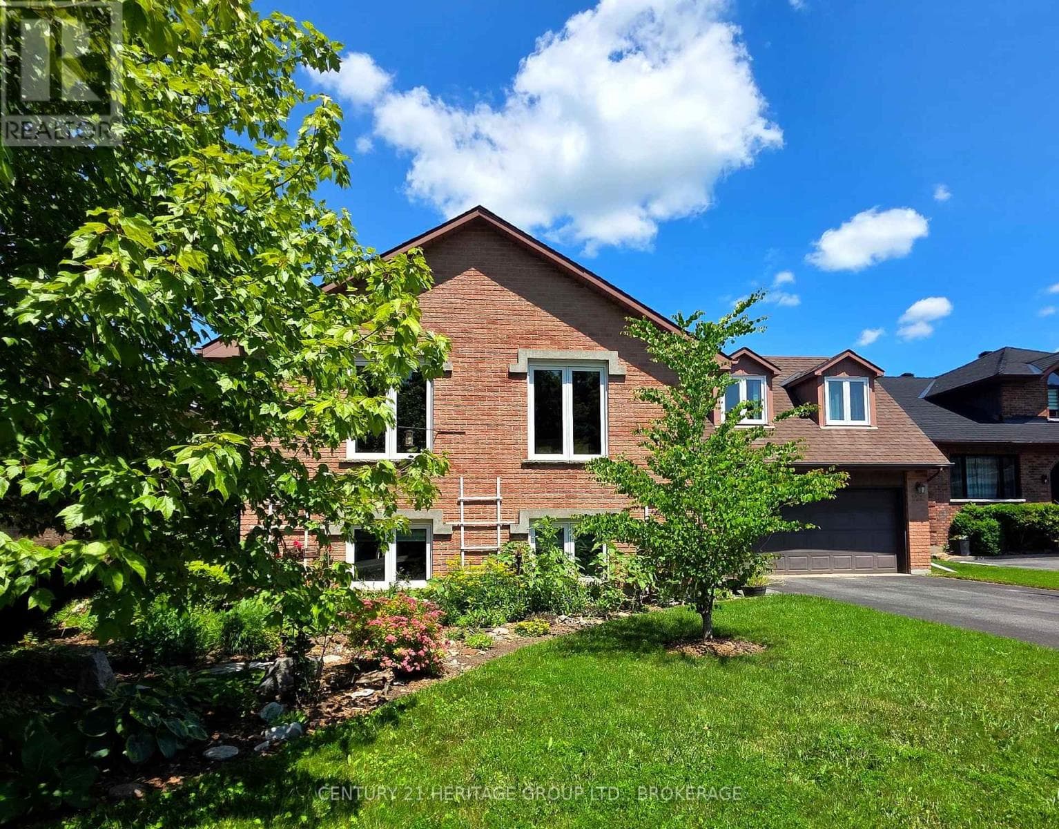 23 Old Oak Road