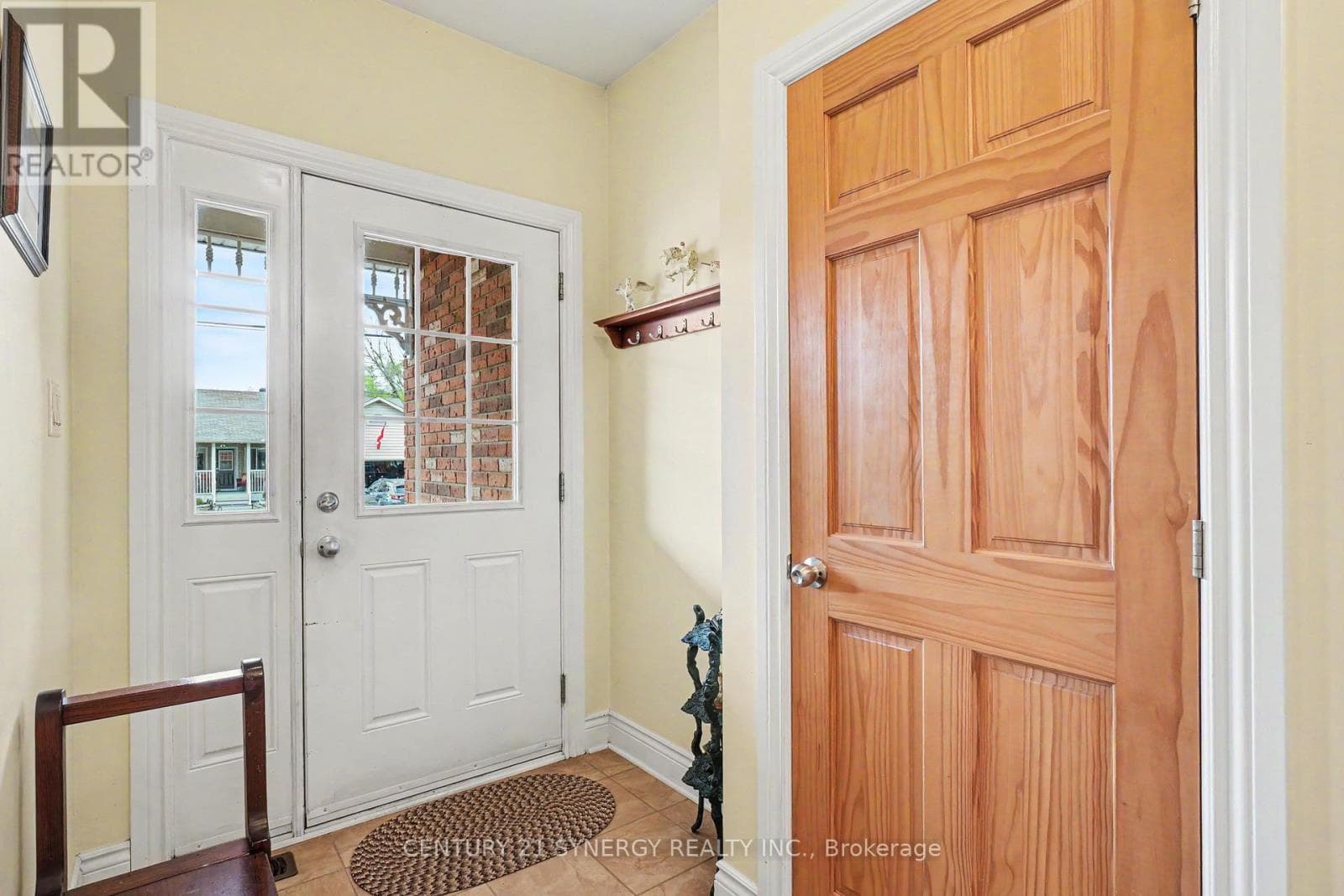 Single Family at 408 Brock Street, Merrickville-Wolford, Ontario - Photo 3 - RE/MAX Garden City Realty
