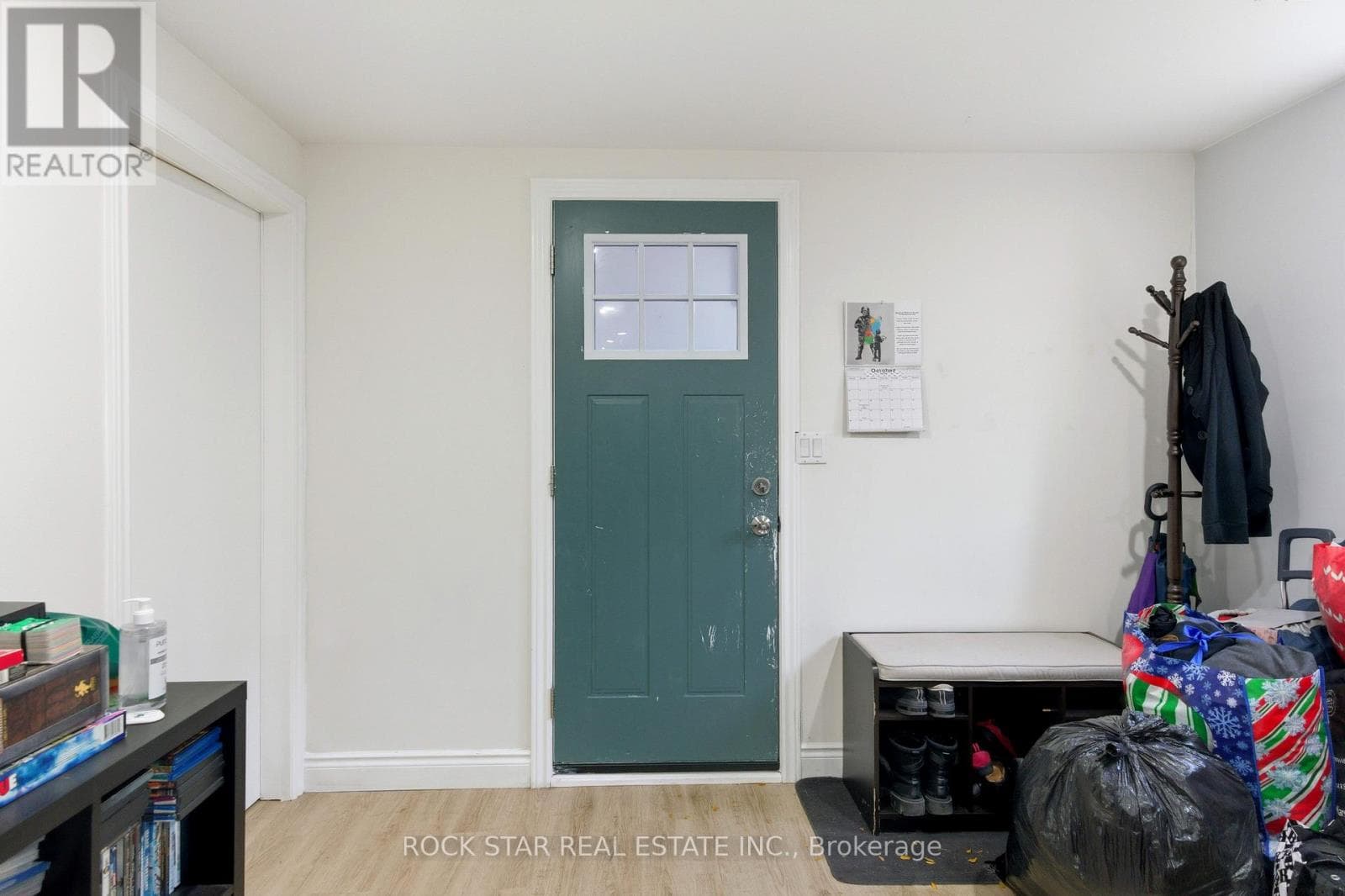Single Family at Bsmt- 111 Britten Close, Hamilton (Rolston), Ontario - Photo 2 - RE/MAX Garden City Realty